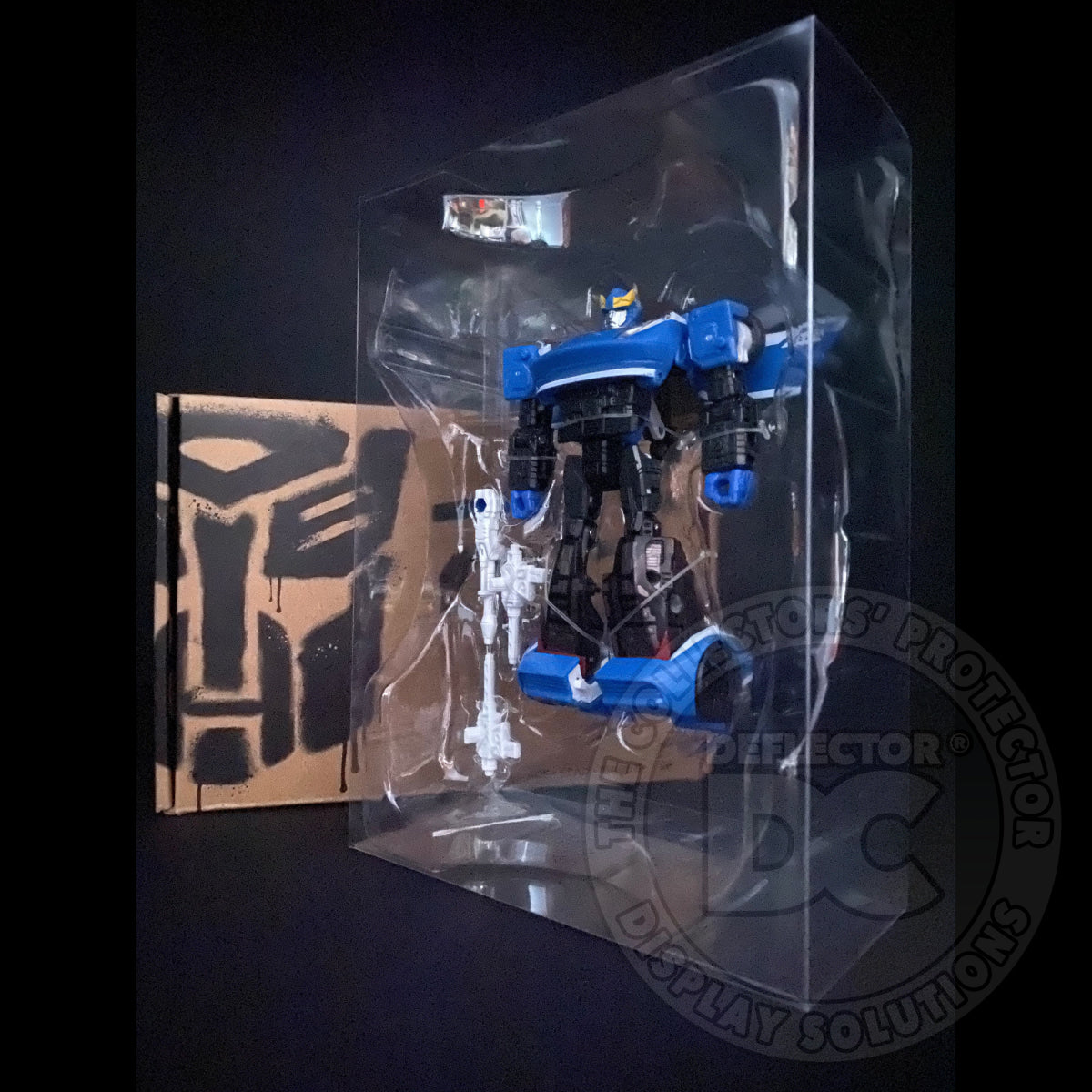 Transformers Generations Selects Series Deluxe Class Figure