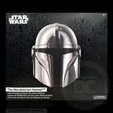 Star Wars The Mandalorian Voice-Changing Helmet Display Case