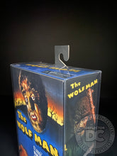 Load image into Gallery viewer, Universal Monsters Ultimate Figure Folding Display Case